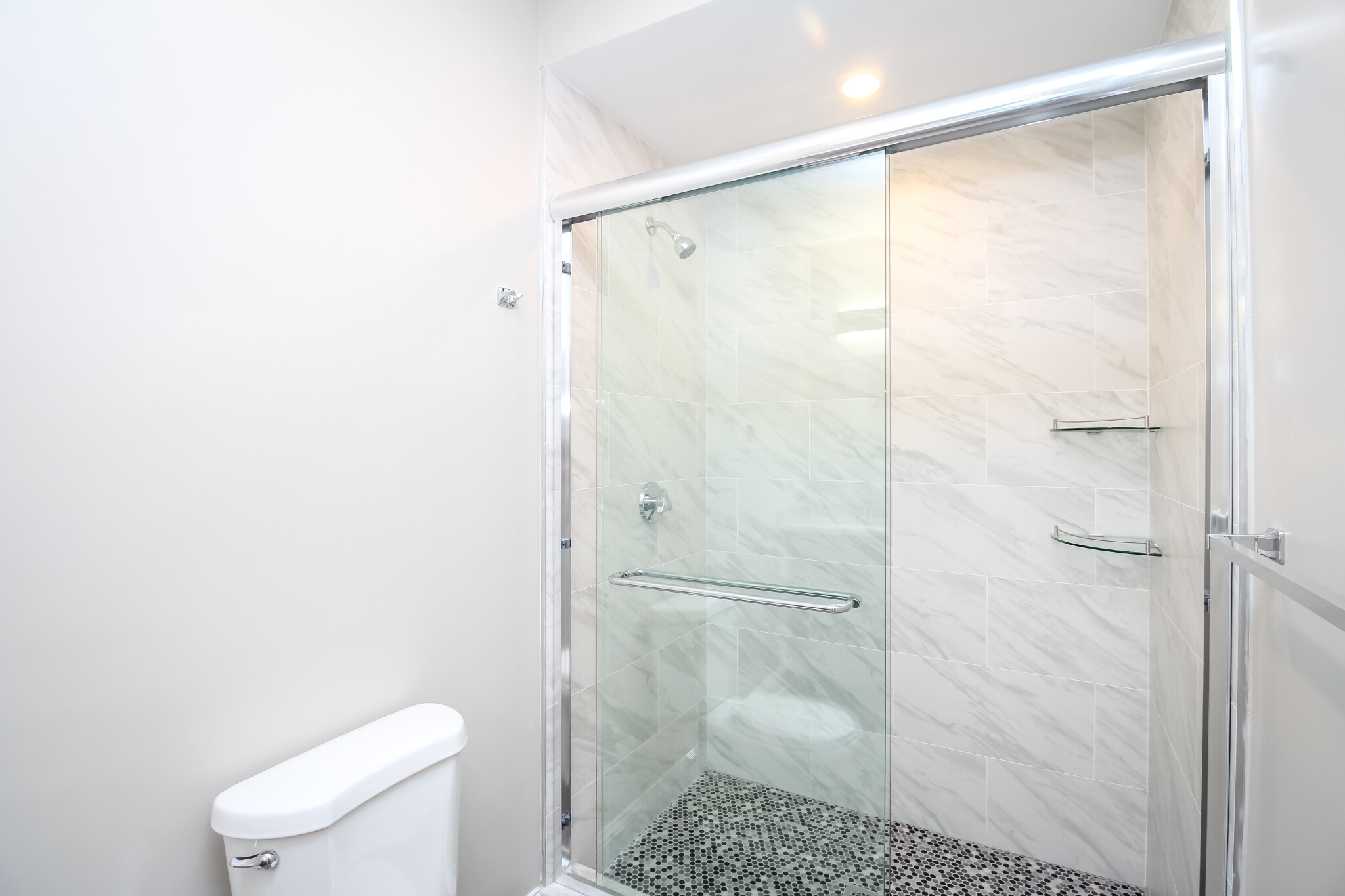 3 bed, 2 bath apartment for rent at 45 Cypress St Unit 2, Emerson Gardens — photo 10 of 14