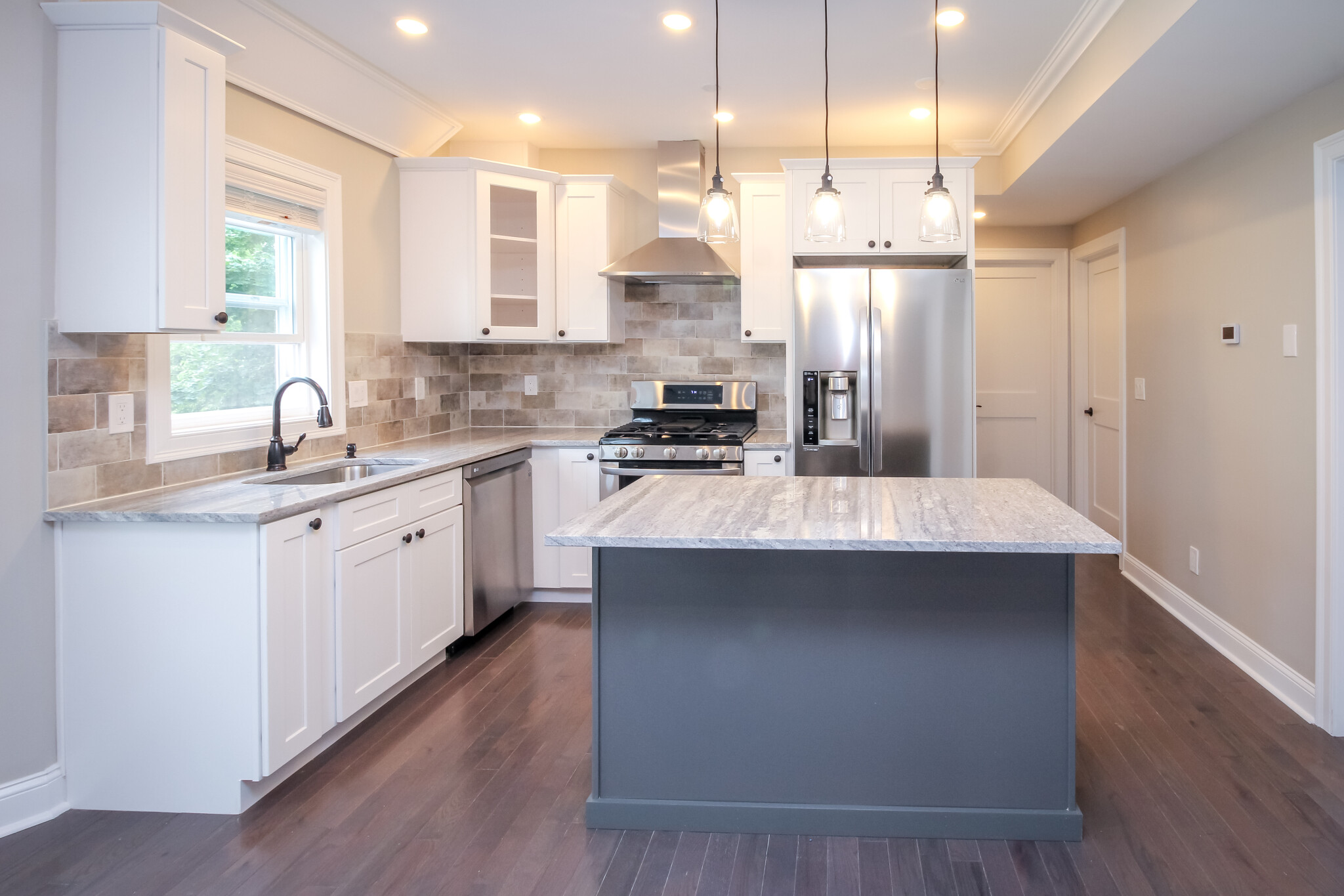3 bed, 2 bath apartment for rent at 45 Cypress St Unit 2, Emerson Gardens — photo 1 of 14