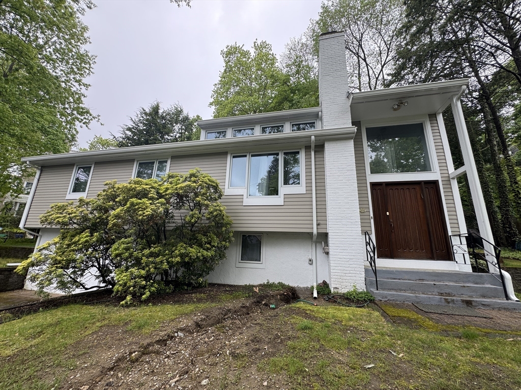 5 bed, 3 bath apartment for rent at 45 Dexter Rd, Newtonville — photo 1 of 19