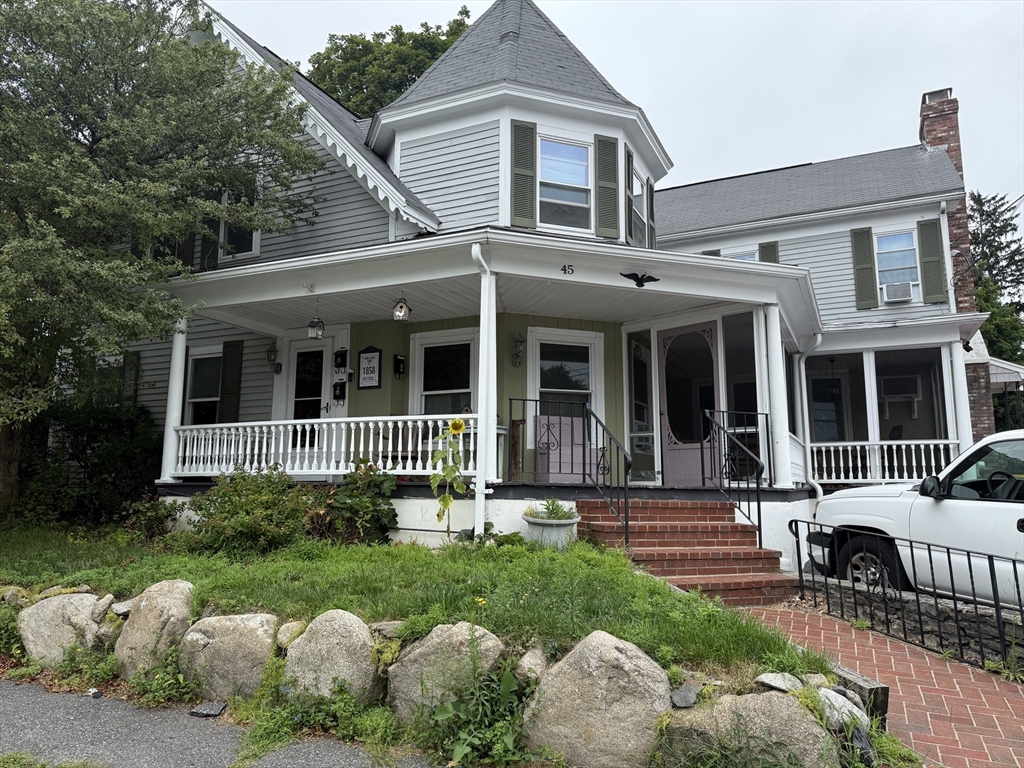 1 bed, 1 bath apartment for rent at 45 Division Unit 3, North Attleboro