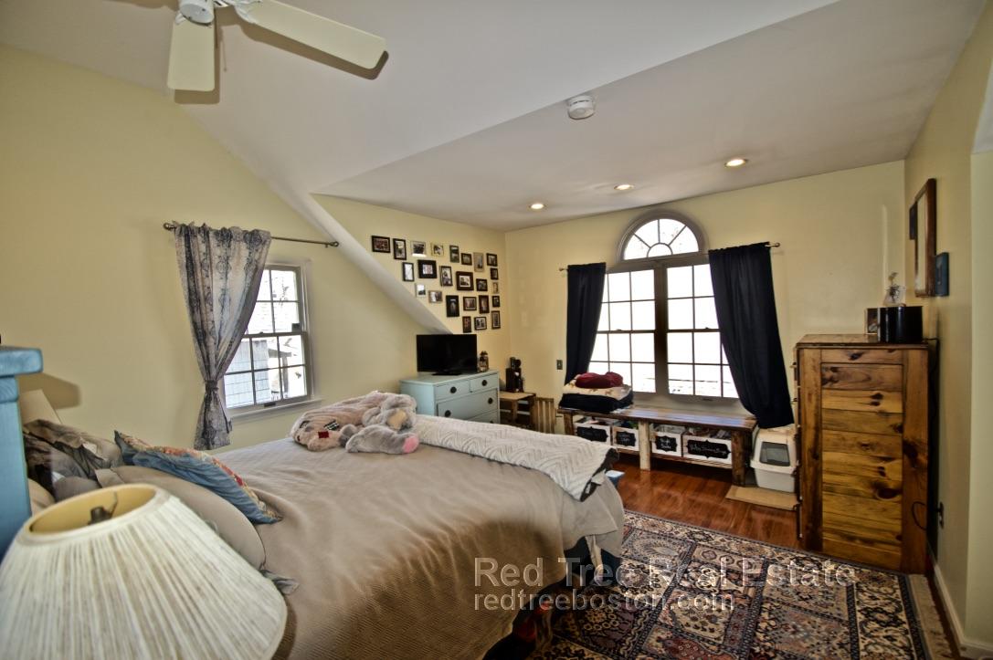 3 bed, 2 bath apartment for rent at 45 Donnybrook Rd, Brighton — photo 22 of 27