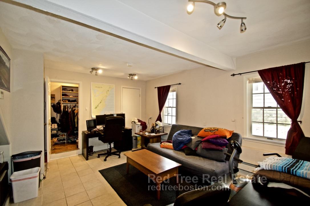 3 bed, 2 bath apartment for rent at 45 Donnybrook Rd, Brighton — photo 18 of 27