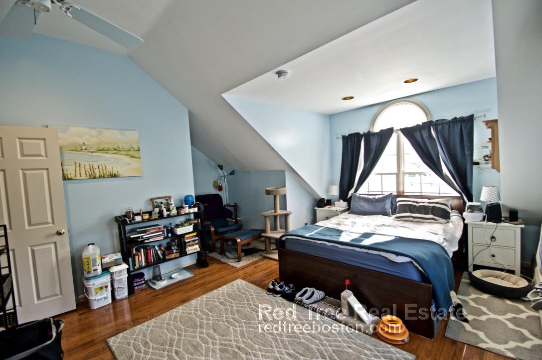 3 bed, 2 bath apartment for rent at 45 Donnybrook Rd, Brighton — photo 11 of 27