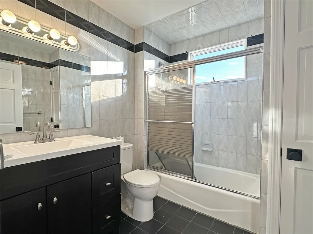 3 bed, 2 bath apartment for rent at 45 Eddy St Unit 45, West Newton — photo 14 of 21