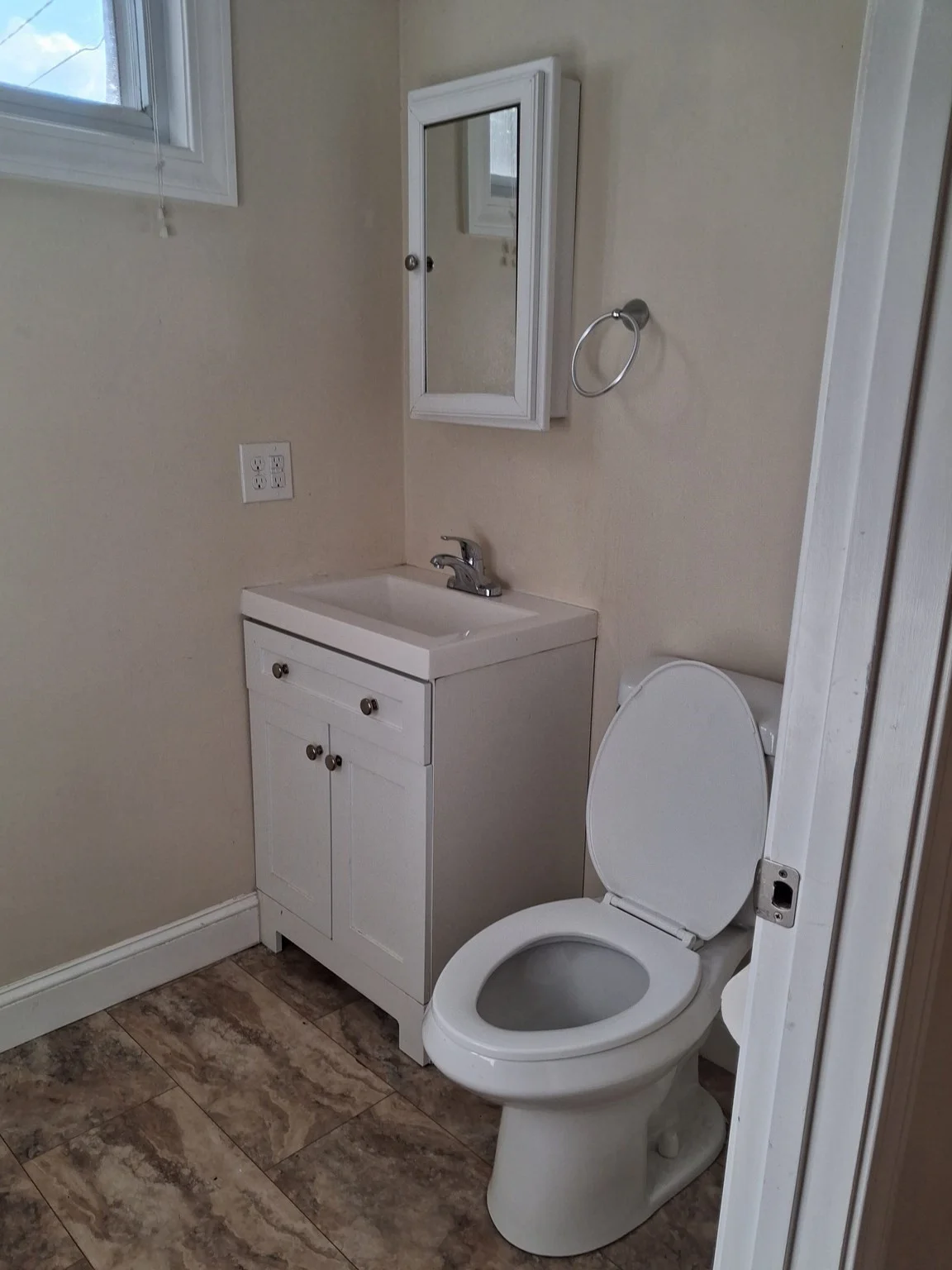 1 bed, 1 bath apartment for rent at 45 Everett St Unit 1, Middleboro — photo 4 of 4