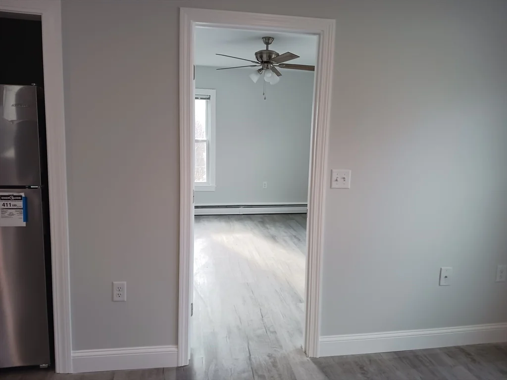 2 bed, 1 bath apartment for rent at 45 Everett St Unit 3A, Middleboro — photo 2 of 4