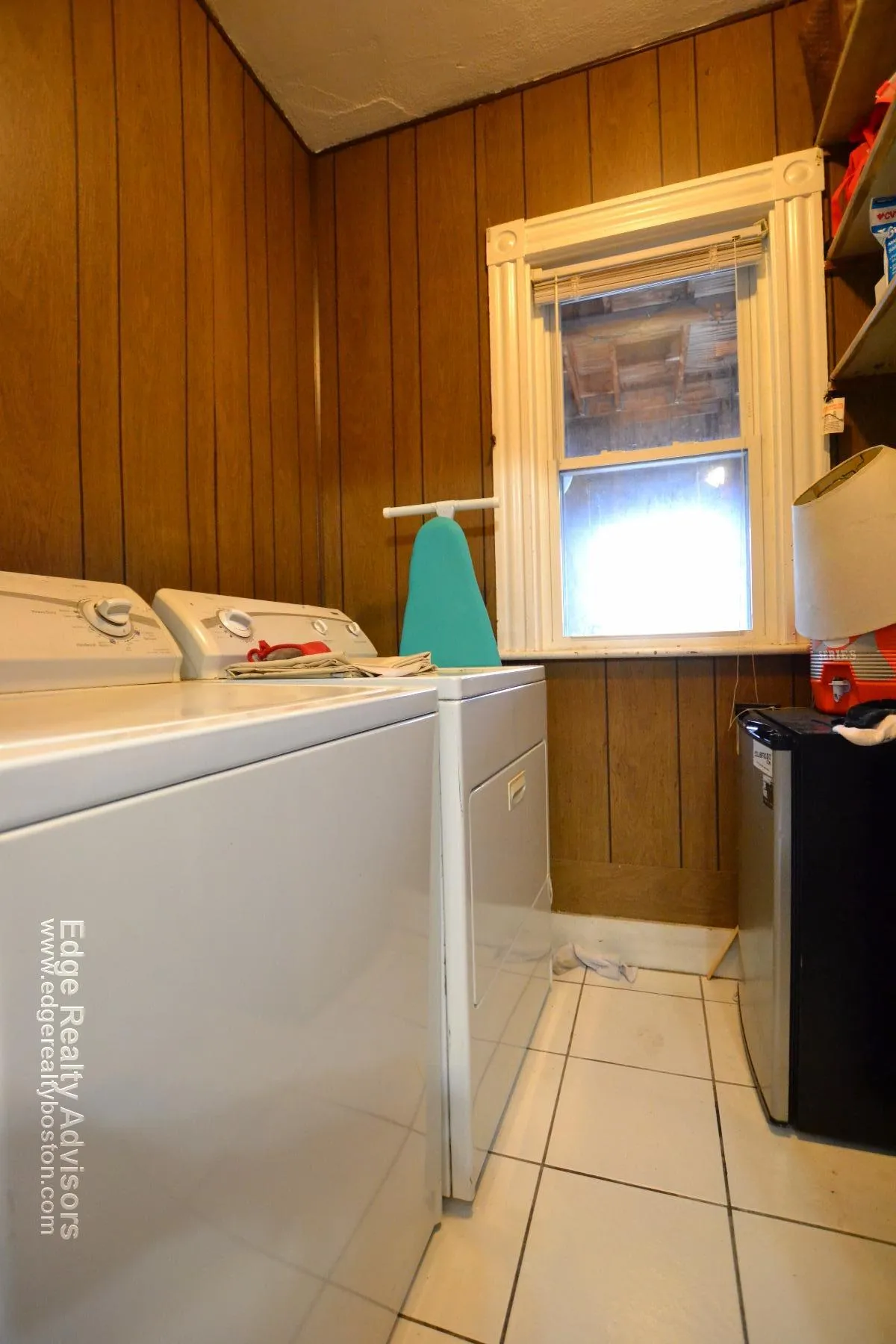 3 bed, 1 bath apartment for rent at 45 Falkland St Unit 1, Oak Square — photo 6 of 9
