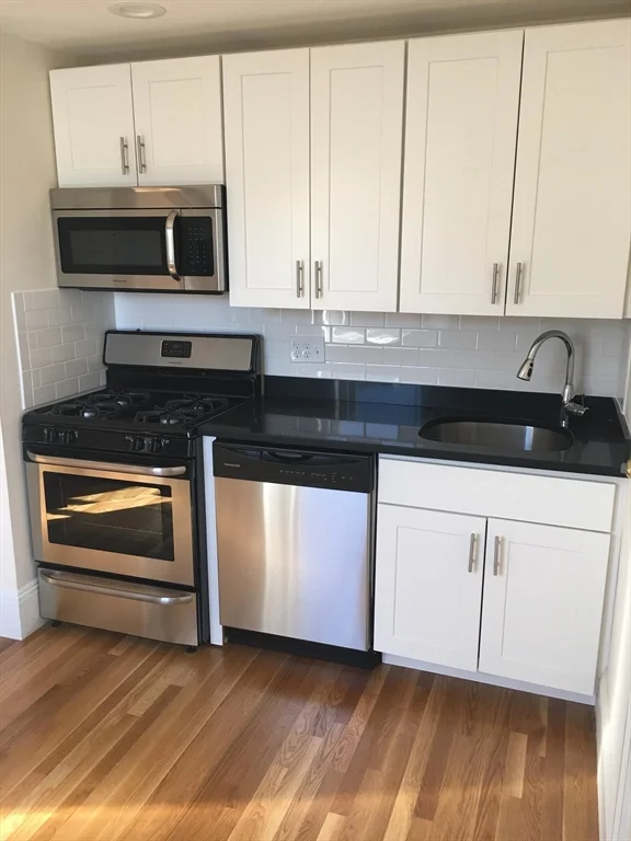 1 bed, 1 bath apartment for rent at 45 Florence St Unit 3, East Somerville — photo 6 of 7