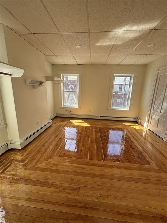 3 bed, 1 bath apartment for rent at 45 Fountain Unit 2, Worcester — photo 2 of 15