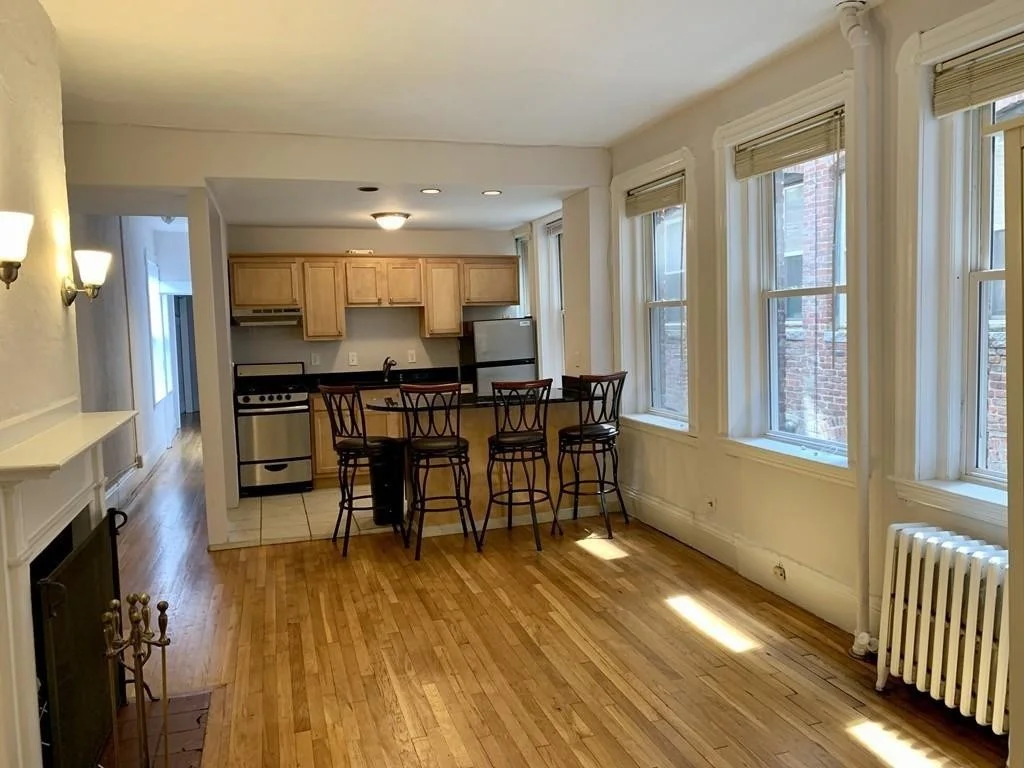 2 bed, 1 bath apartment for rent at 45 Garden St Unit 4, Beacon Hill — photo 1 of 15