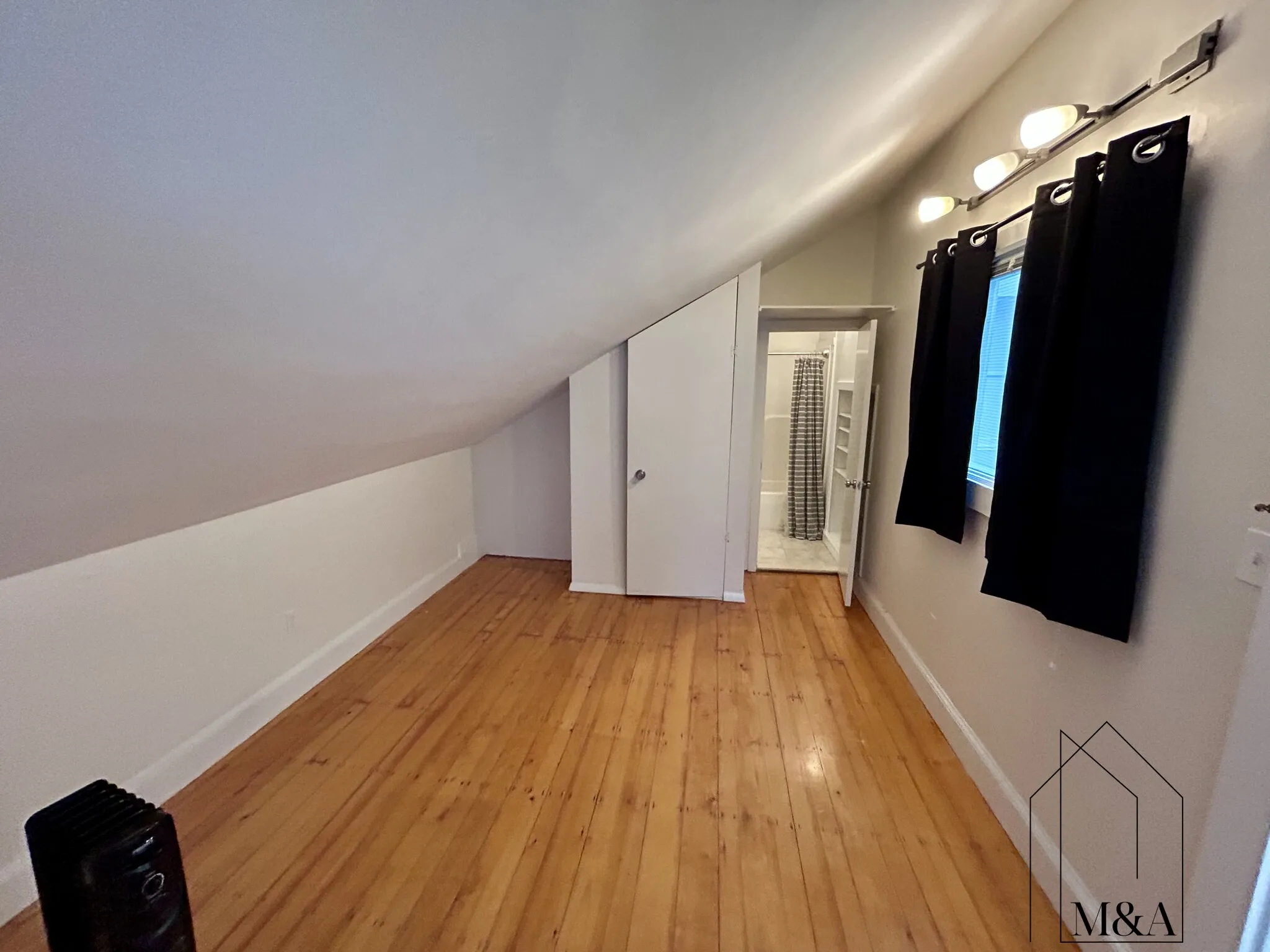 Studio bed, 1 bath apartment for rent at 45 Garrison Rd Unit 4, Aspinwall Hill — photo 4 of 6