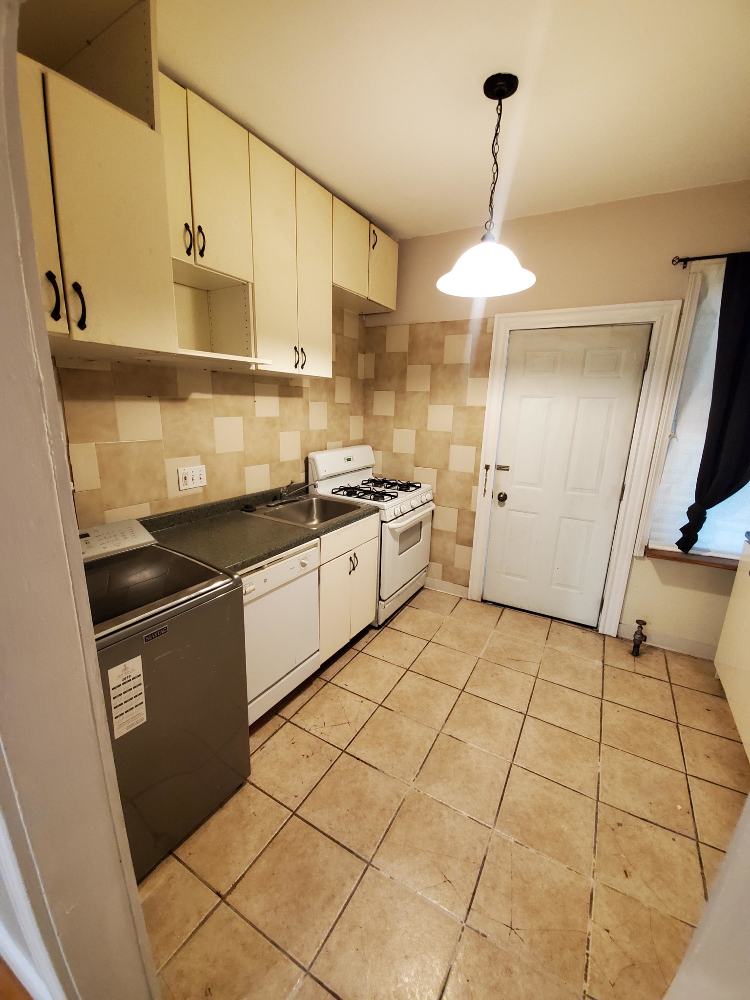 2 bed, 1 bath apartment for rent at 45 Gordon St Unit 4, Brighton — photo 8 of 18