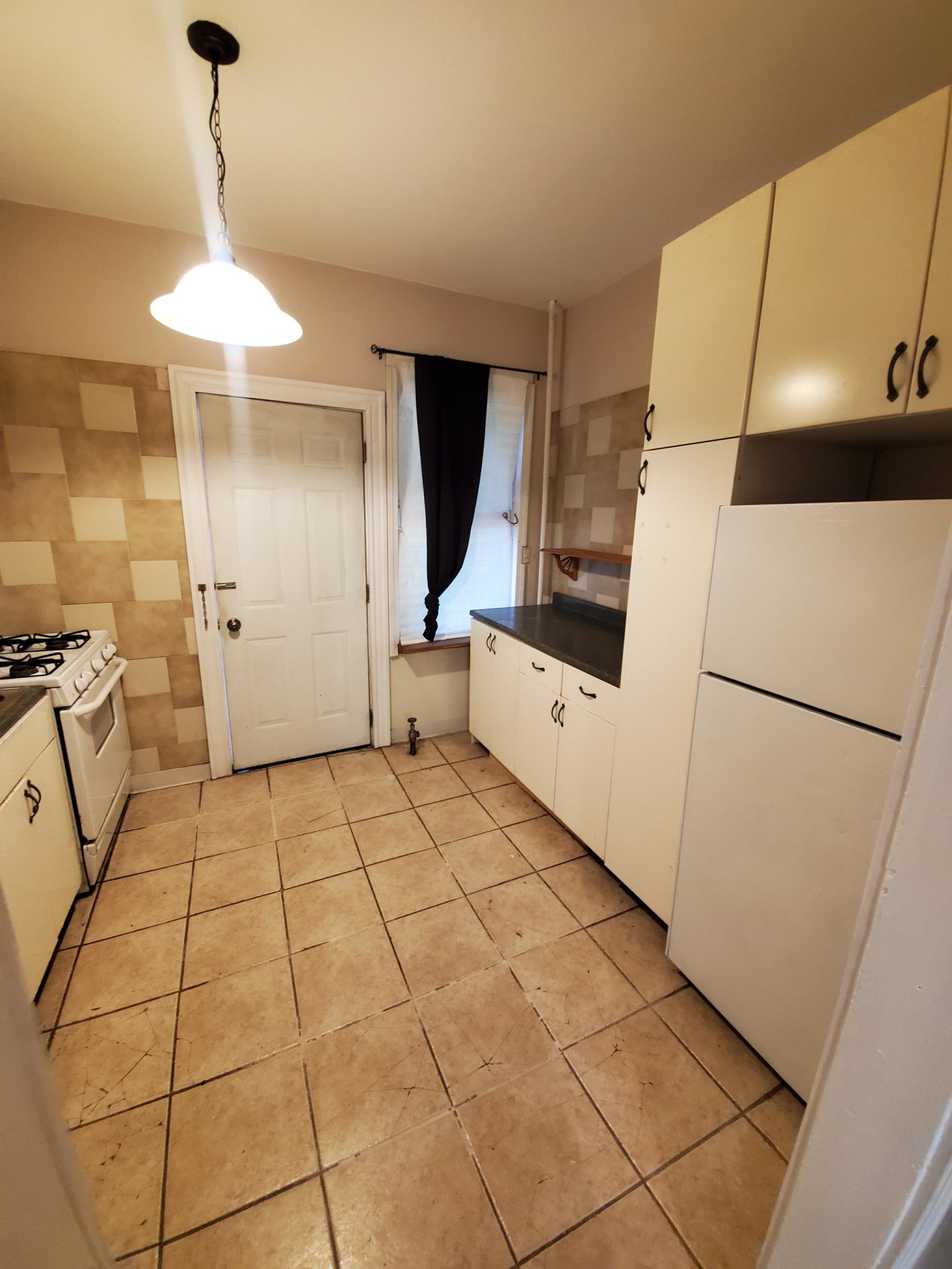 2 bed, 1 bath apartment for rent at 45 Gordon St Unit 4, Brighton — photo 9 of 18