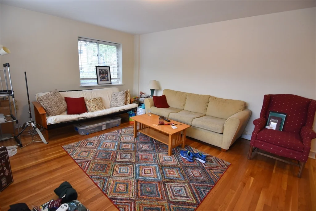 1 bed, 1 bath apartment for rent at 45 Green St Unit 2, Coolidge Corner — photo 3 of 7
