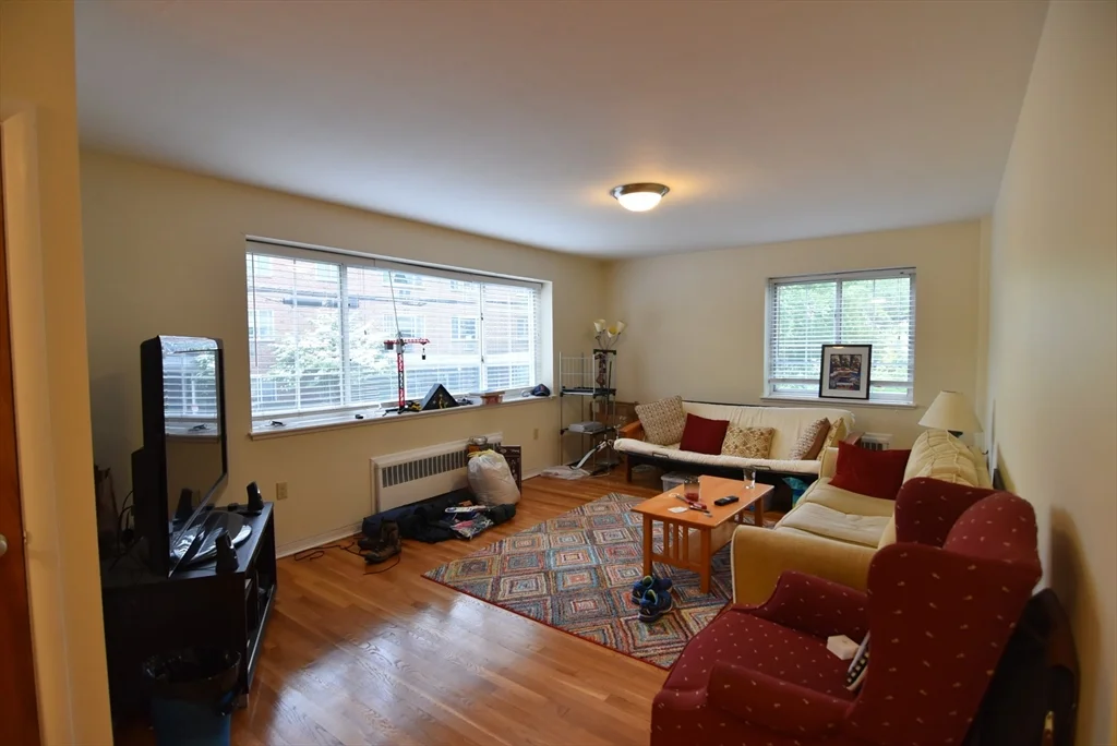 1 bed, 1 bath apartment for rent at 45 Green St Unit 2, Coolidge Corner — photo 2 of 7