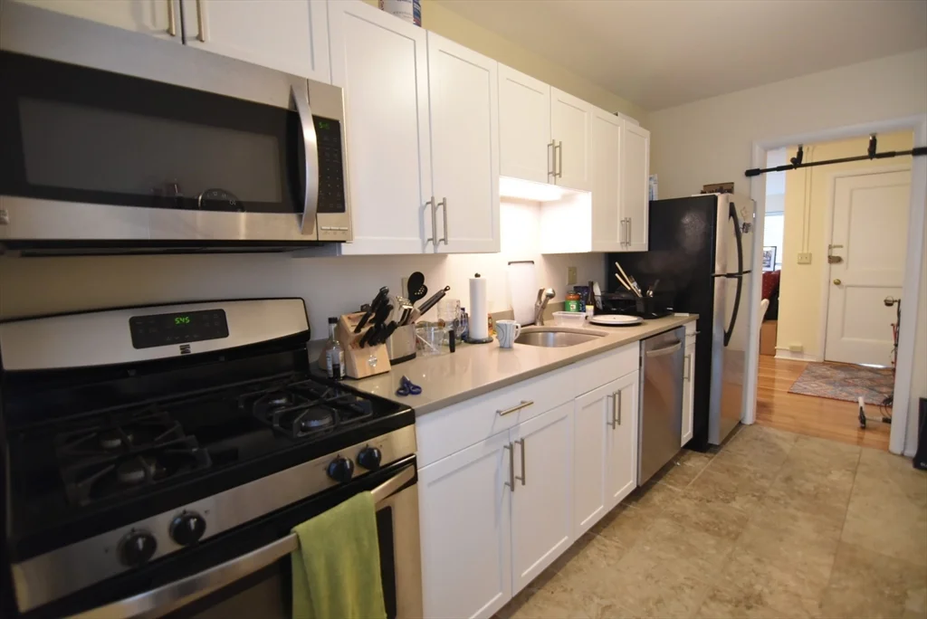 1 bed, 1 bath apartment for rent at 45 Green St Unit 2, Coolidge Corner — photo 5 of 7