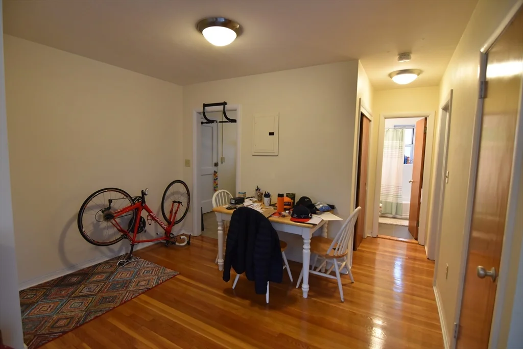 1 bed, 1 bath apartment for rent at 45 Green St Unit 2, Coolidge Corner — photo 4 of 7