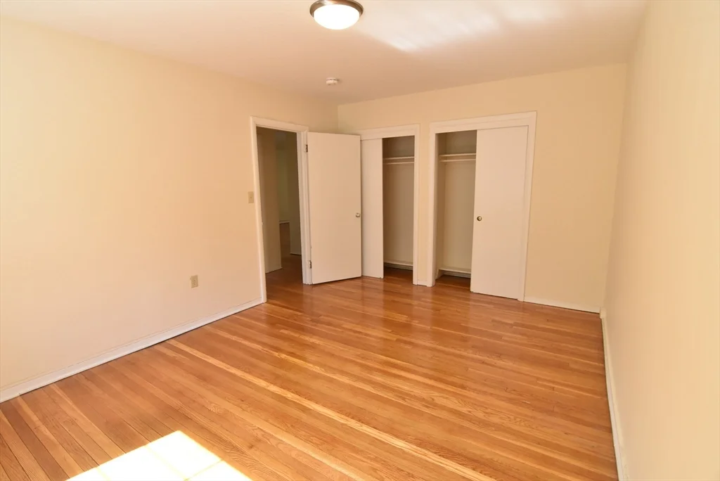 1 bed, 1 bath apartment for rent at 45 Green Unit 4, Coolidge Corner — photo 4 of 6