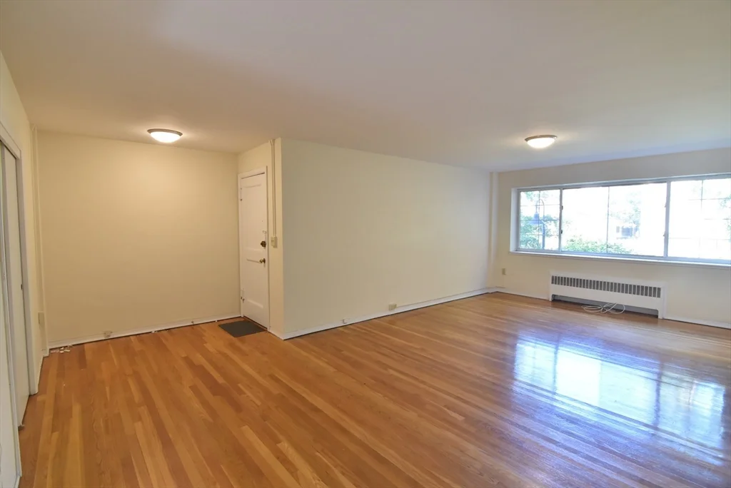 1 bed, 1 bath apartment for rent at 45 Green Unit 4, Coolidge Corner — photo 1 of 6