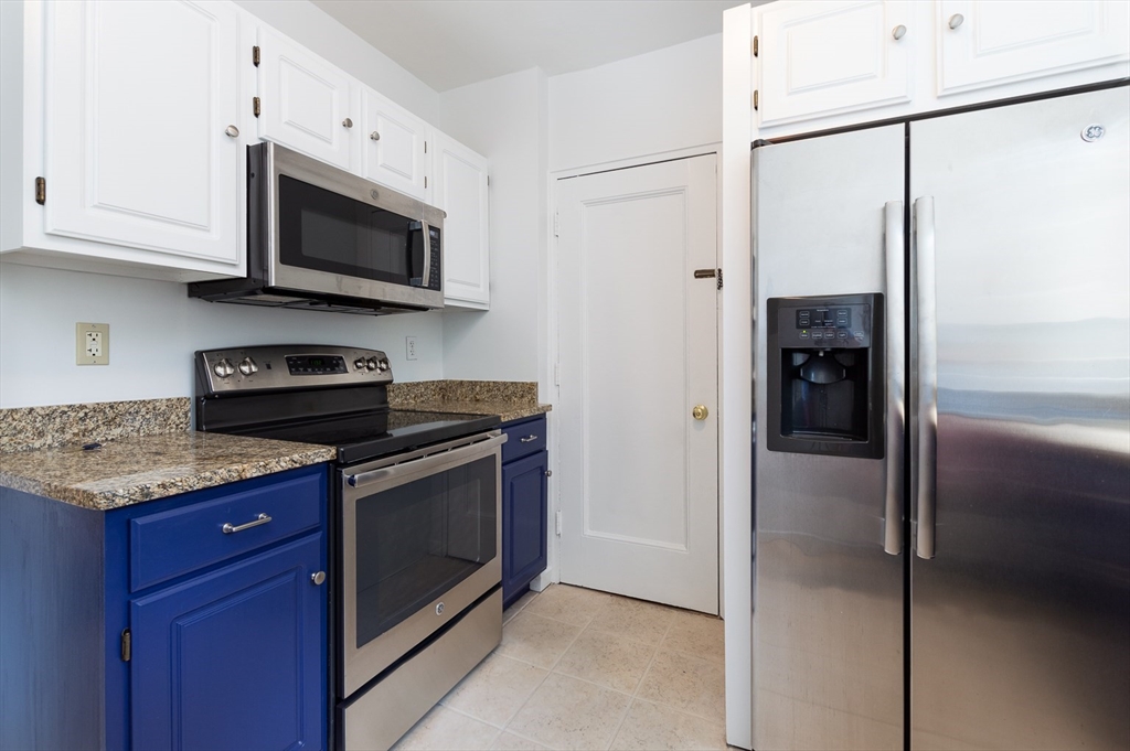 2 bed, 2 bath apartment for rent at 45 Harvard Ave Unit 3, Harvard Avenue — photo 3 of 19