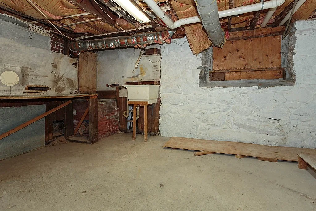 2 bed, 1 bath apartment for rent at 45 Harvard St Unit 5 3rd fl, Highlands — photo 26 of 28