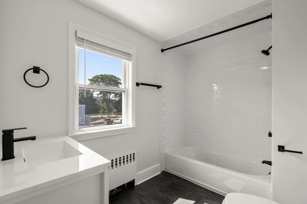 3 bed, 2 bath apartment for rent at 45 Henshaw St, Brighton — photo 21 of 34