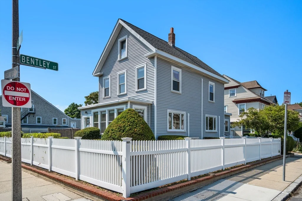3 bed, 2 bath apartment for rent at 45 Henshaw St, Brighton — photo 1 of 34