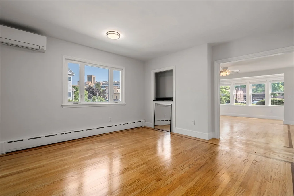 3 bed, 2 bath apartment for rent at 45 Henshaw St, Brighton — photo 11 of 34