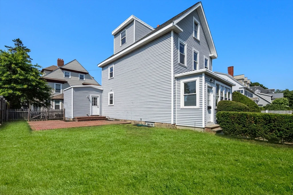 3 bed, 2 bath apartment for rent at 45 Henshaw St, Brighton — photo 32 of 34