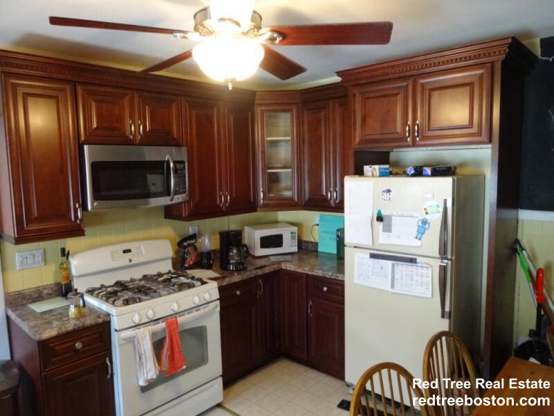 4 bed, 1 bath apartment for rent at 45 Hobart St Unit 2, Brighton — photo 11 of 15