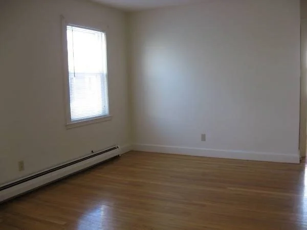 1 bed, 1 bath apartment for rent at 45 Holmes Unit 3, Quincy — photo 4 of 7