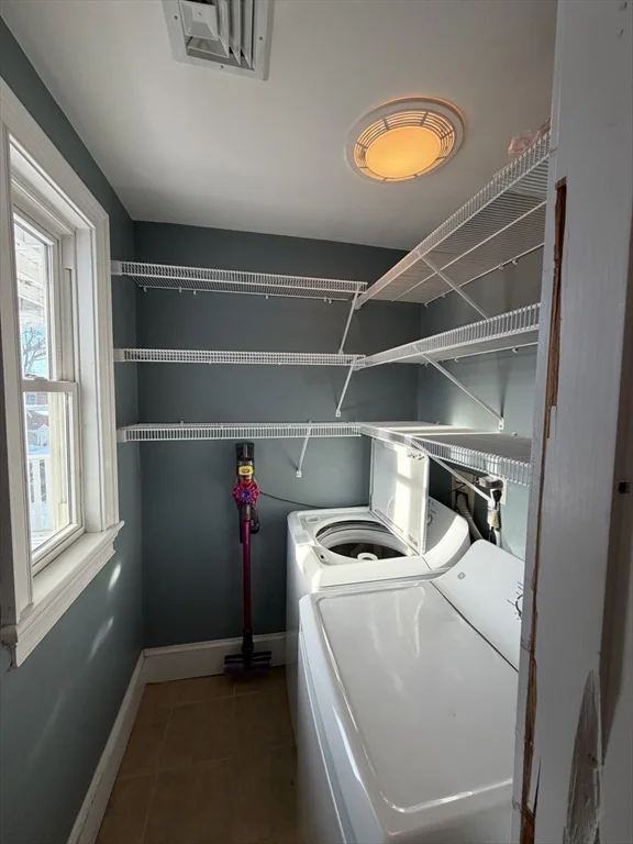 3 bed, 1 bath apartment for rent at 45 Houghton St Unit 2, Dorchester — photo 8 of 11