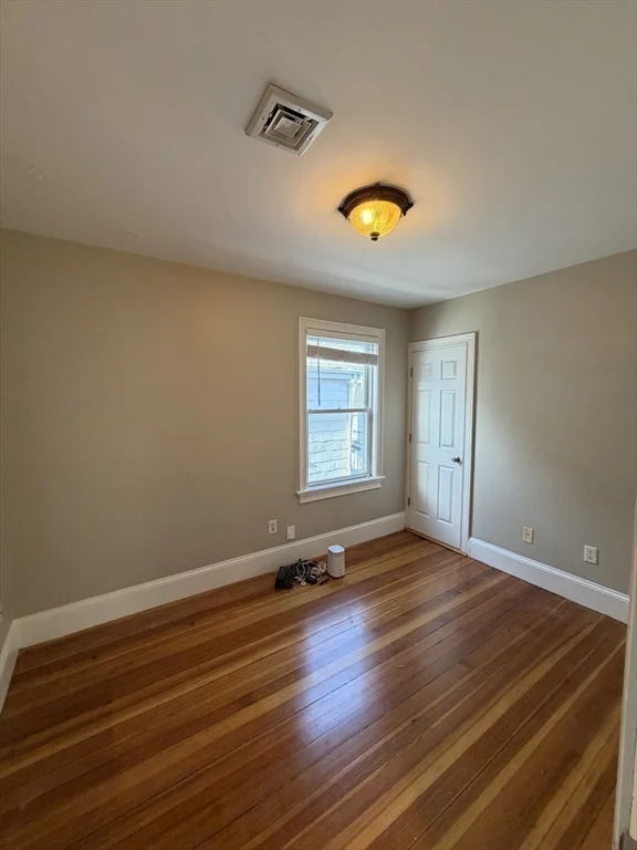 3 bed, 1 bath apartment for rent at 45 Houghton St Unit 2, Dorchester — photo 6 of 11