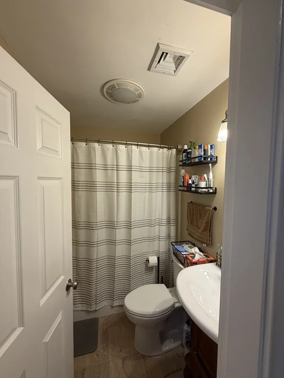3 bed, 1 bath apartment for rent at 45 Houghton St Unit 3, Dorchester — photo 11 of 12