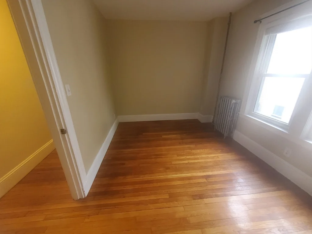 3 bed, 1 bath apartment for rent at 45 Intervale St Unit 2, Dorchester — photo 12 of 17