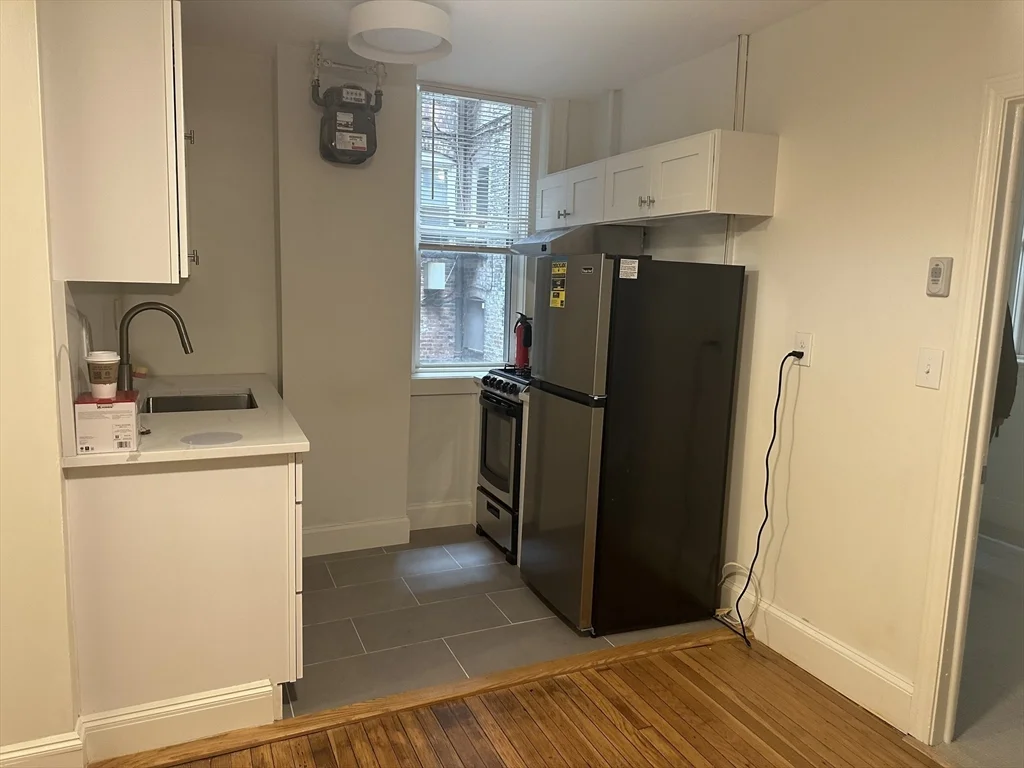 1 bed, 1 bath apartment for rent at 45 Irving St Unit 2, Beacon Hill — photo 2 of 5