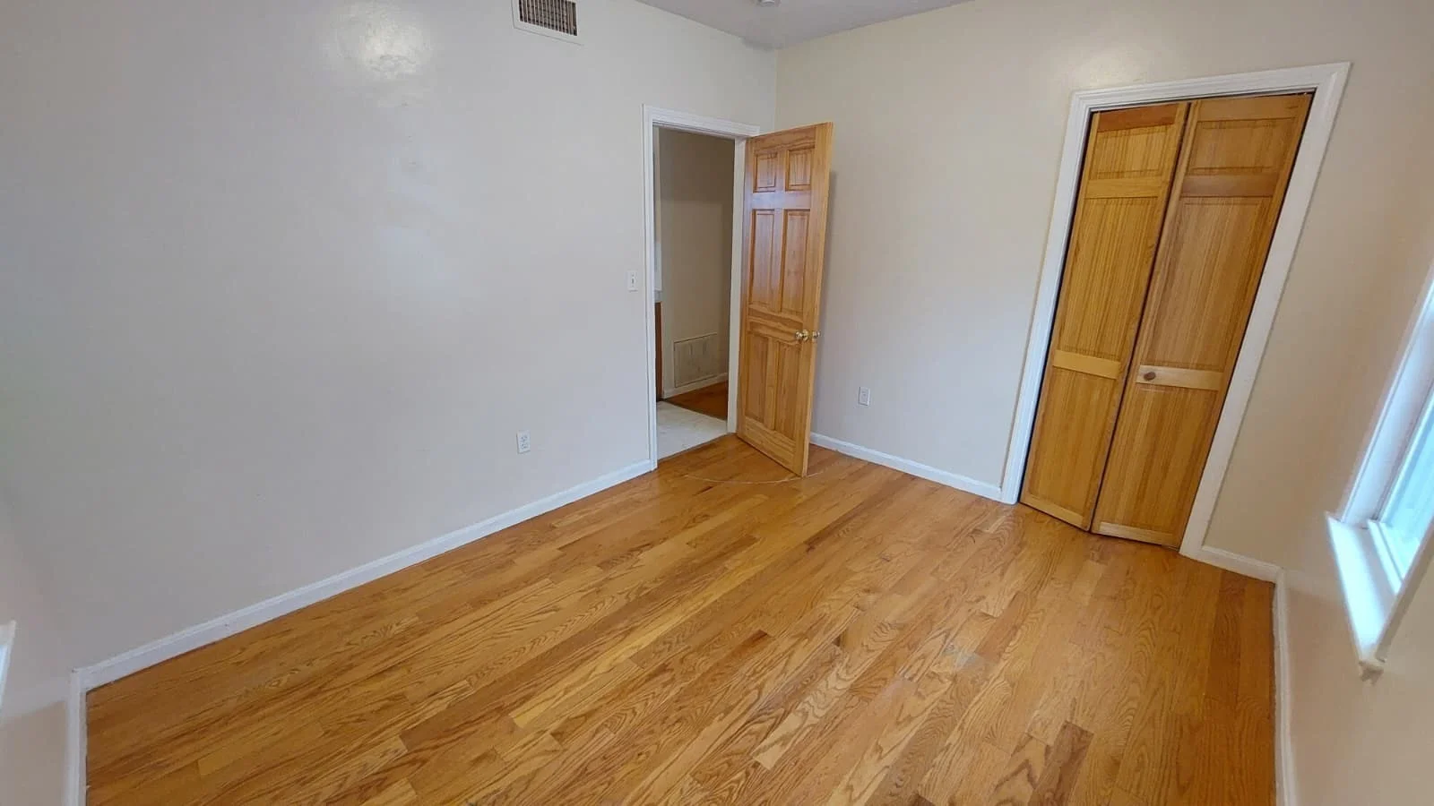 3 bed, 1 bath apartment for rent at 45 Judson St Unit 3, Roxbury — photo 12 of 17