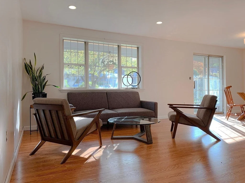 2 bed, 1 bath apartment for rent at 45 Kennedy Dr Unit 45, North Chelmsford — photo 6 of 11