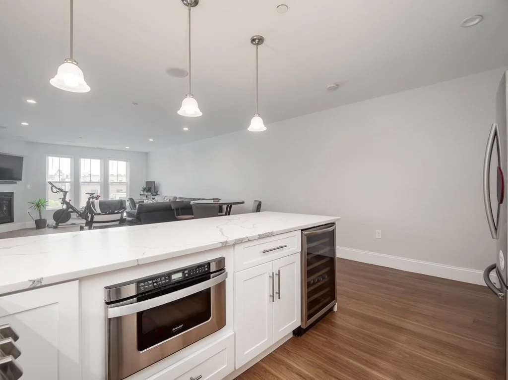 3 bed, 2 bath apartment for rent at 45 L St Unit 21, South Boston — photo 5 of 23