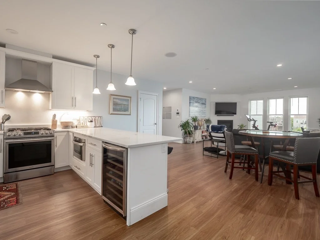 3 bed, 2 bath apartment for rent at 45 L St Unit 21, South Boston — photo 2 of 23