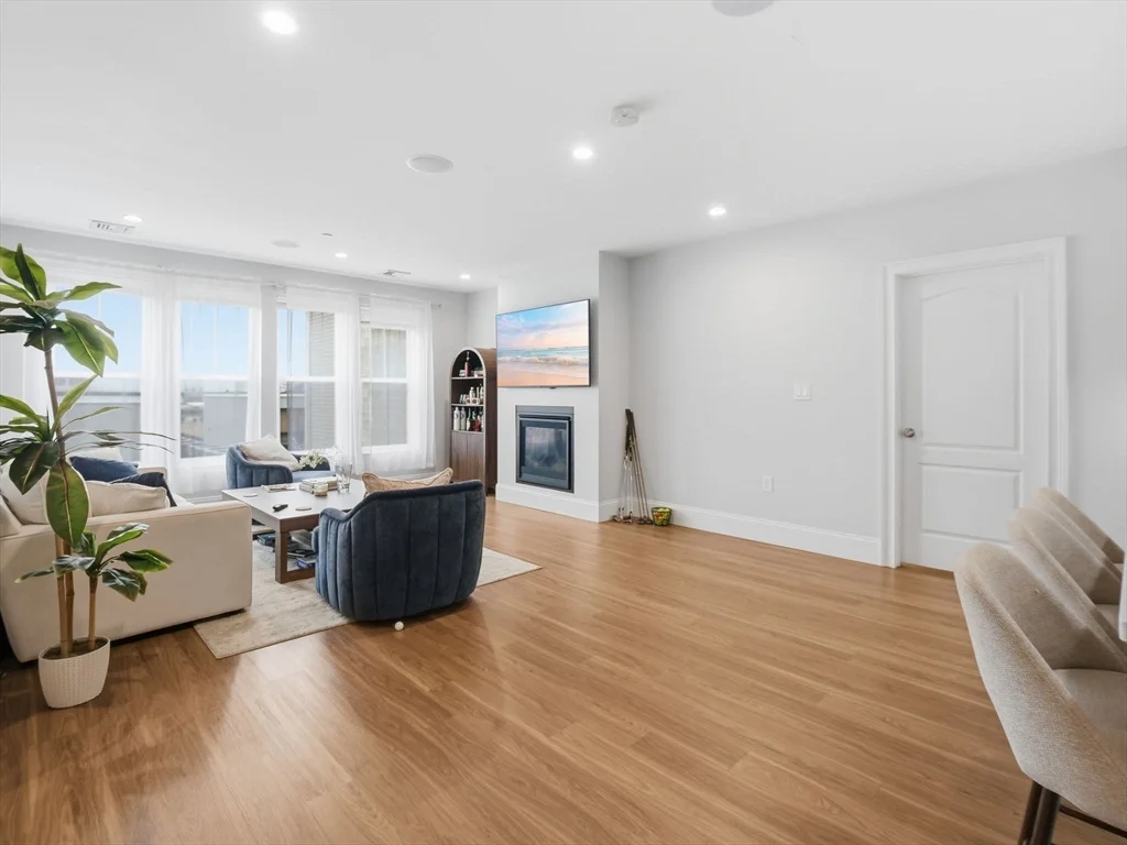 2 bed, 2 bath apartment for rent at 45 L St Unit 27, South Boston — photo 8 of 39
