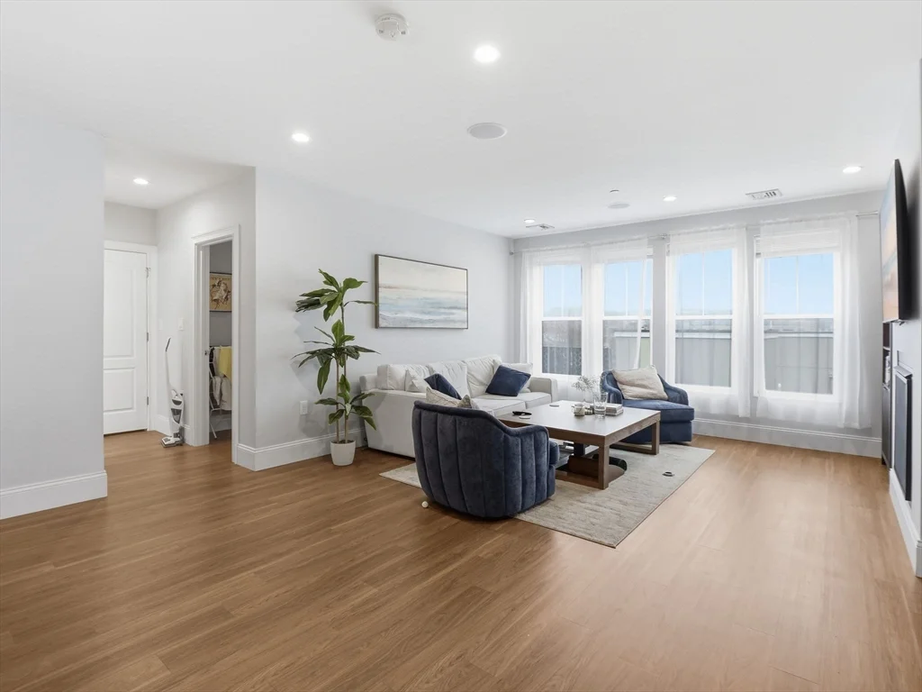 2 bed, 2 bath apartment for rent at 45 L St Unit 27, South Boston — photo 9 of 39