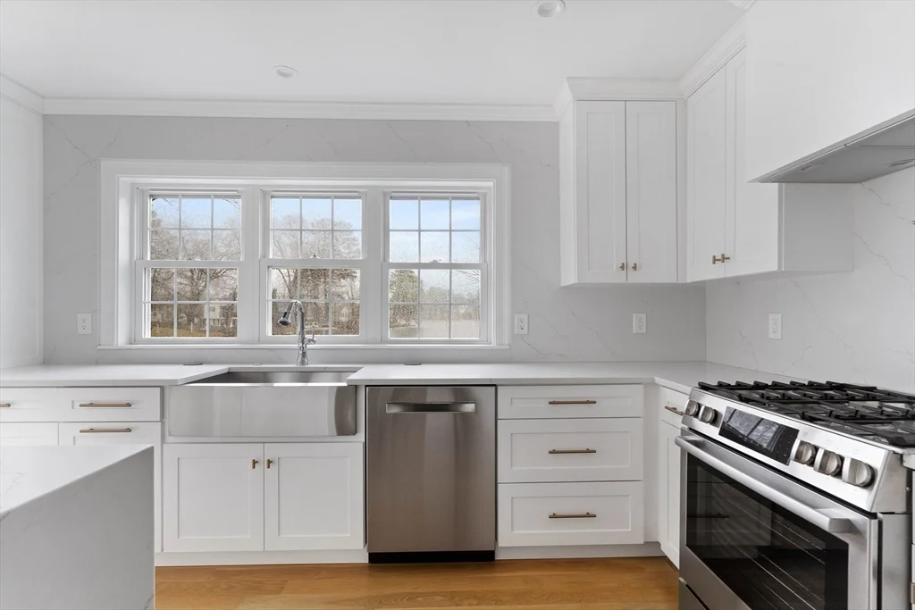 3 bed, 3 bath apartment for rent at 45 Lakeview Ave Unit 45, Lynnfield — photo 20 of 26