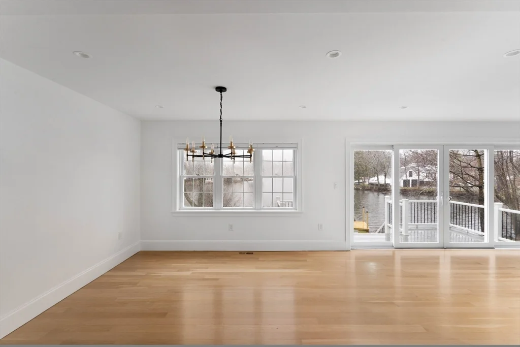 3 bed, 3 bath apartment for rent at 45 Lakeview Ave Unit 45, Lynnfield — photo 22 of 26