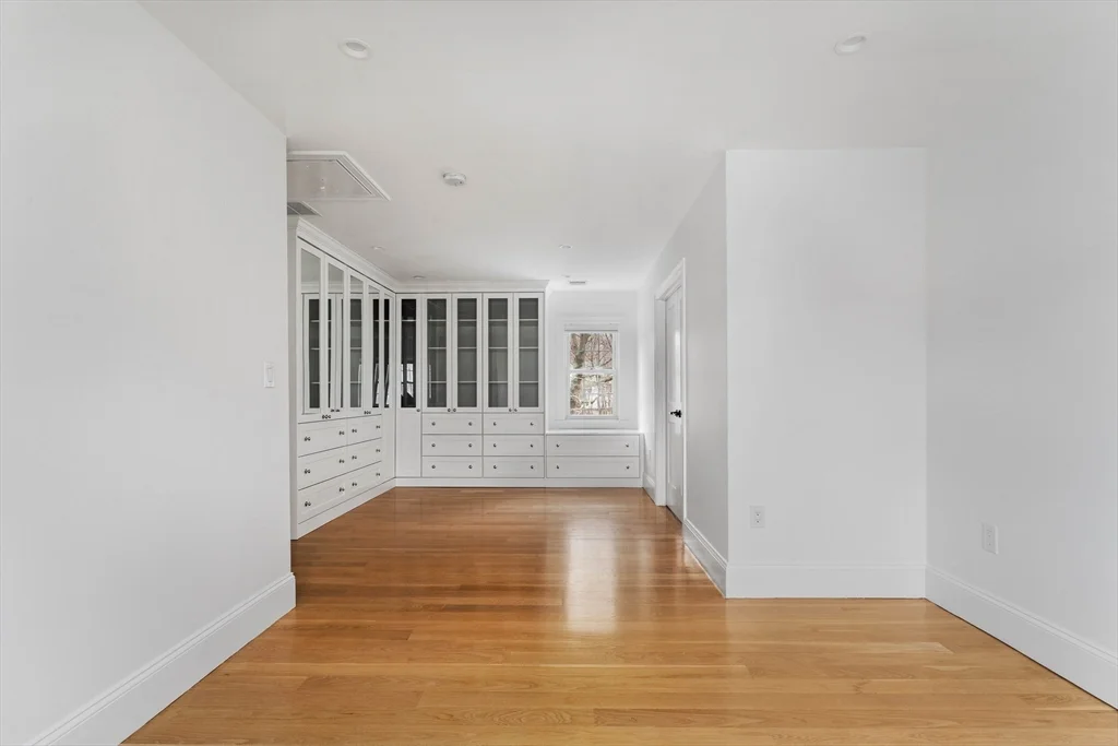 3 bed, 3 bath apartment for rent at 45 Lakeview Ave Unit 45, Lynnfield — photo 13 of 26