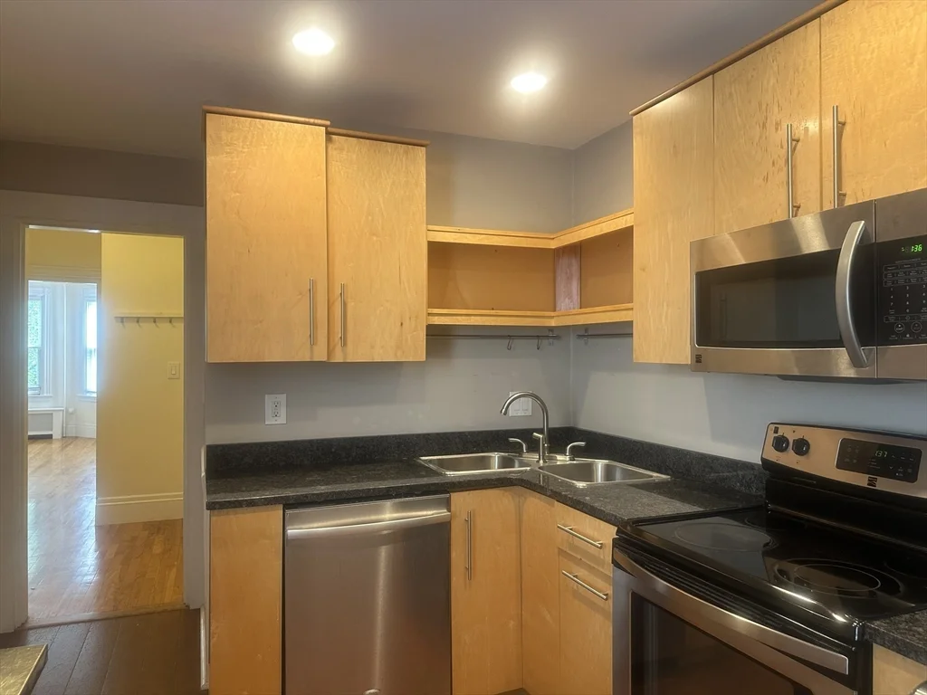 1 bed, 1 bath apartment for rent at 45 Langdon St Unit 2, Harvard Square — photo 6 of 19
