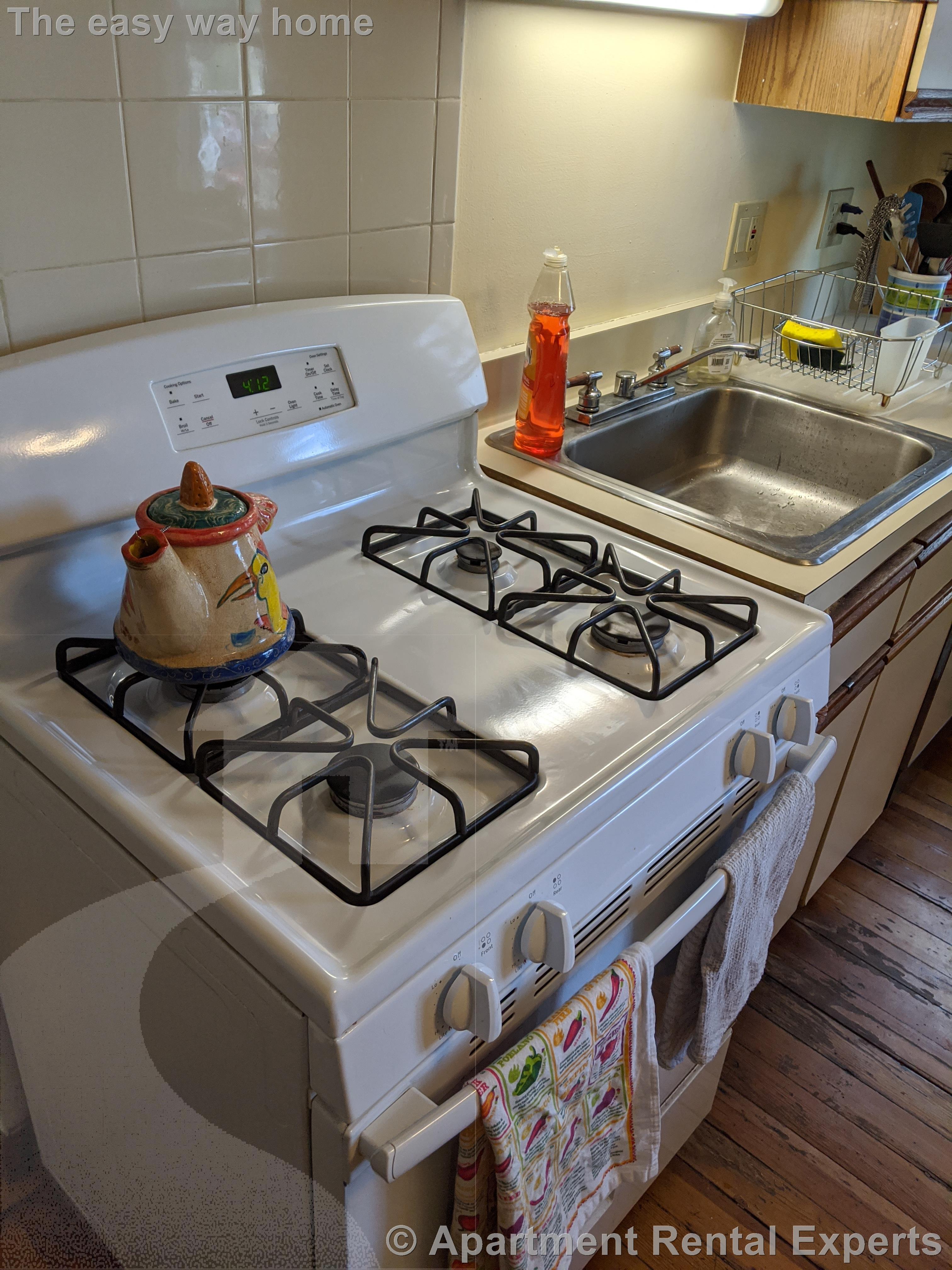 3 bed, 1 bath apartment for rent at 45 Litchfield St Unit 2, Allston — photo 11 of 24