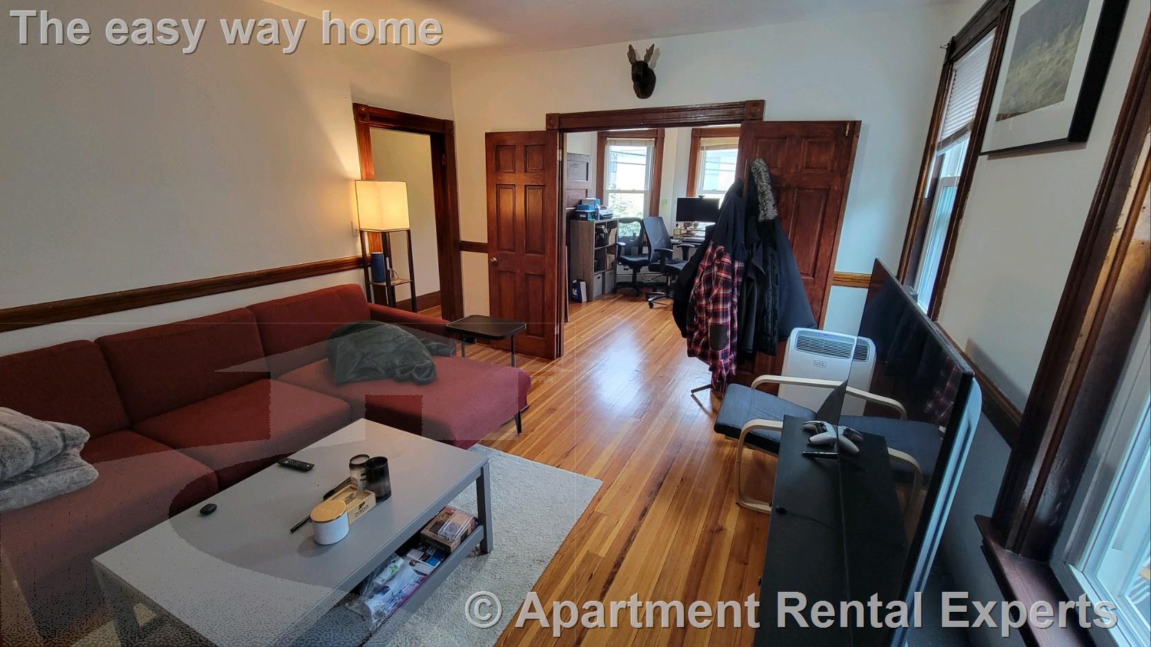 3 bed, 1 bath apartment for rent at 45 Locke St Unit 2, Davis Square — photo 7 of 17