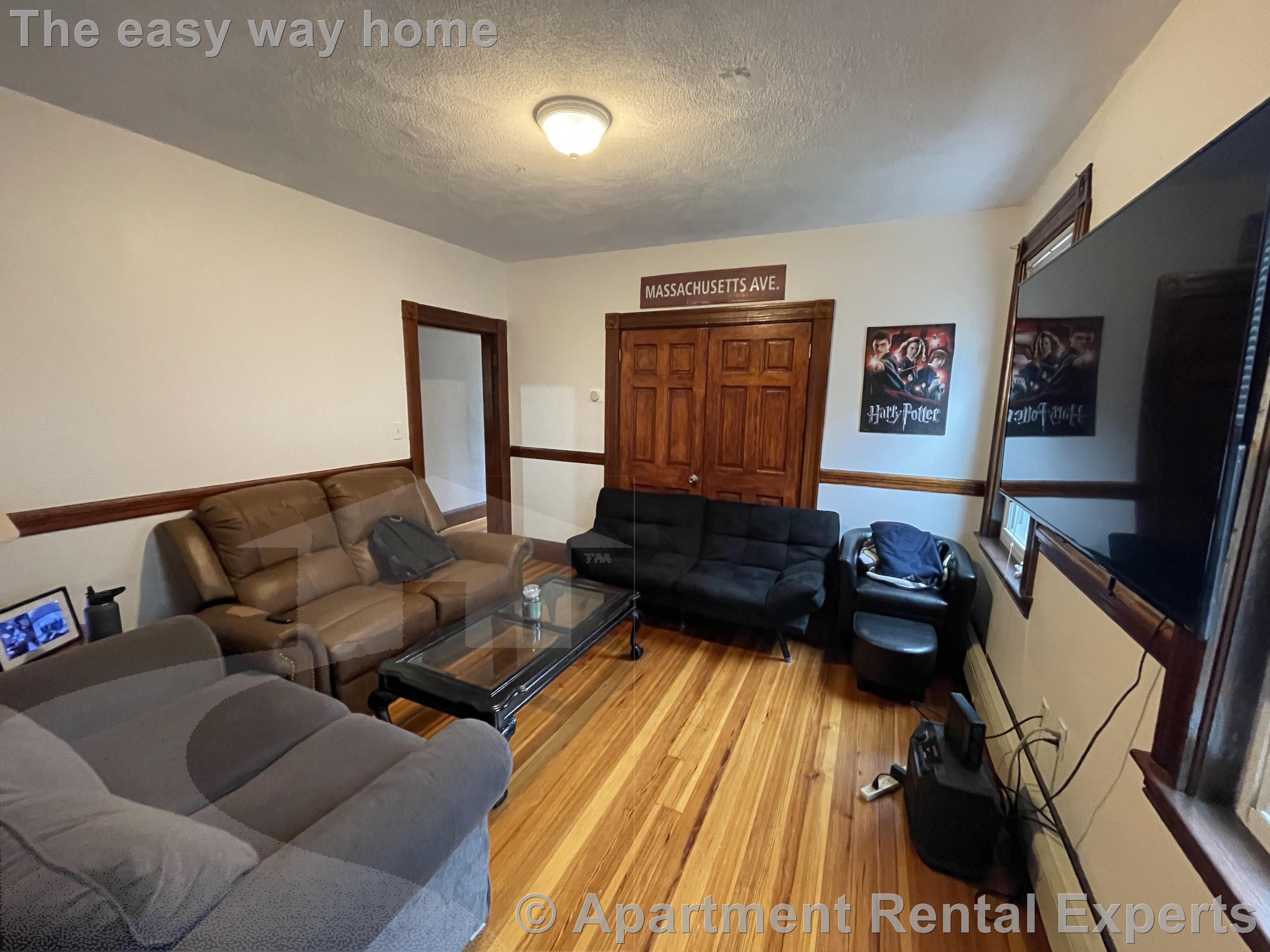 3 bed, 1 bath apartment for rent at 45 Locke St Unit 2, Davis Square — photo 13 of 17
