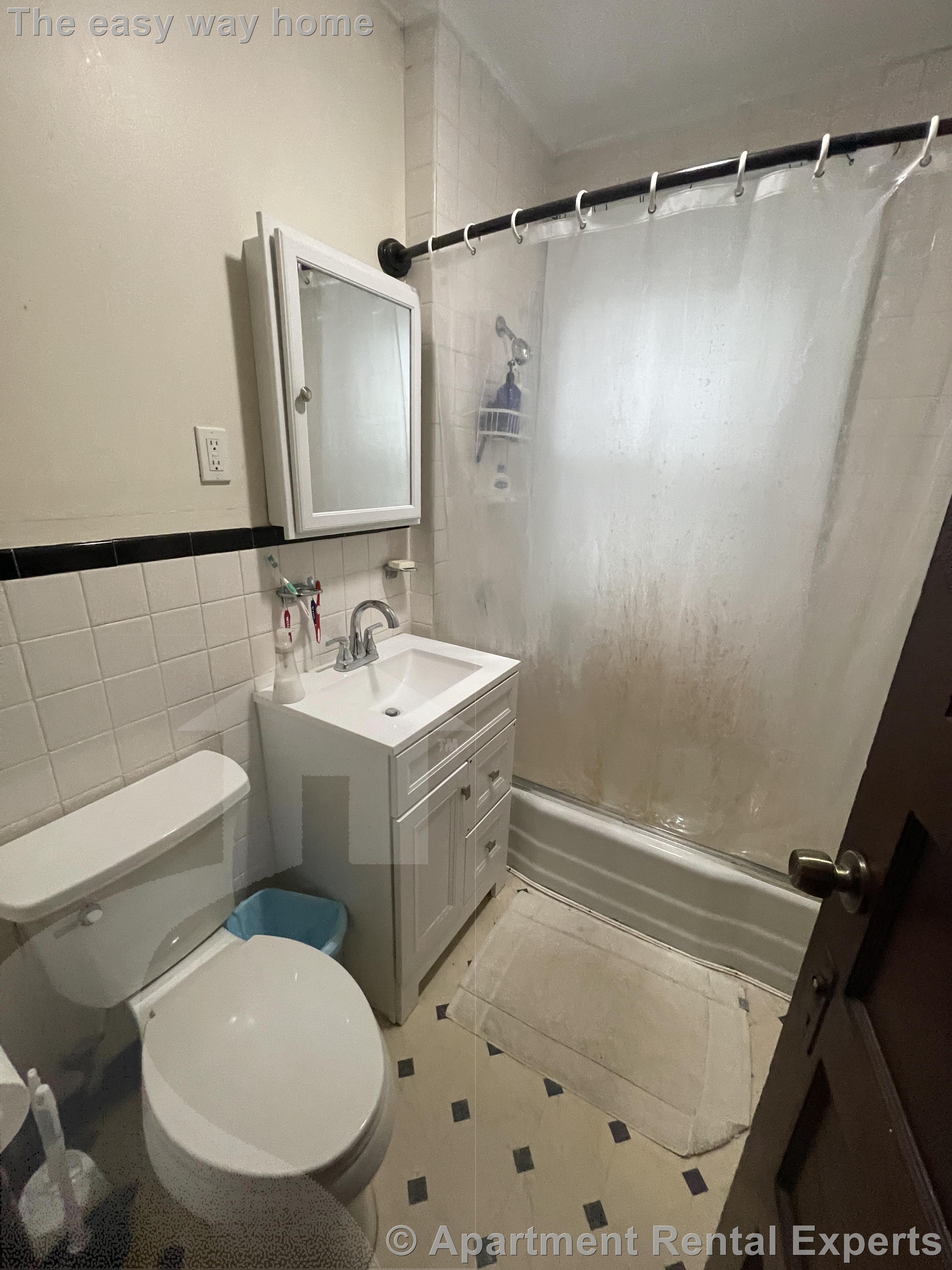3 bed, 1 bath apartment for rent at 45 Locke St Unit 2, Davis Square — photo 12 of 17